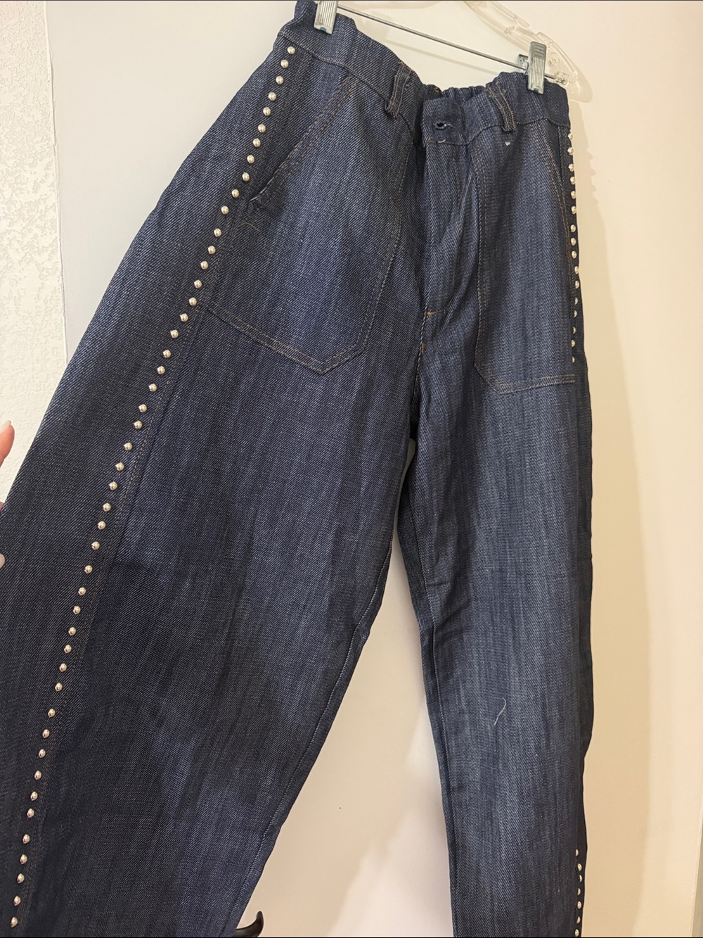 Dark Blue Stud-Trim Cropped Jeans